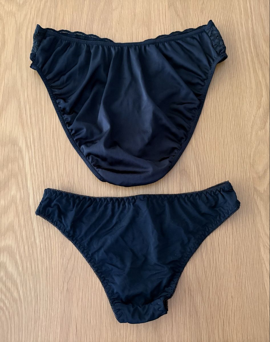 Altra biancheria intima: Set due slip donna nero – Usato da S. Antonino venduto da FedeKikka88 1