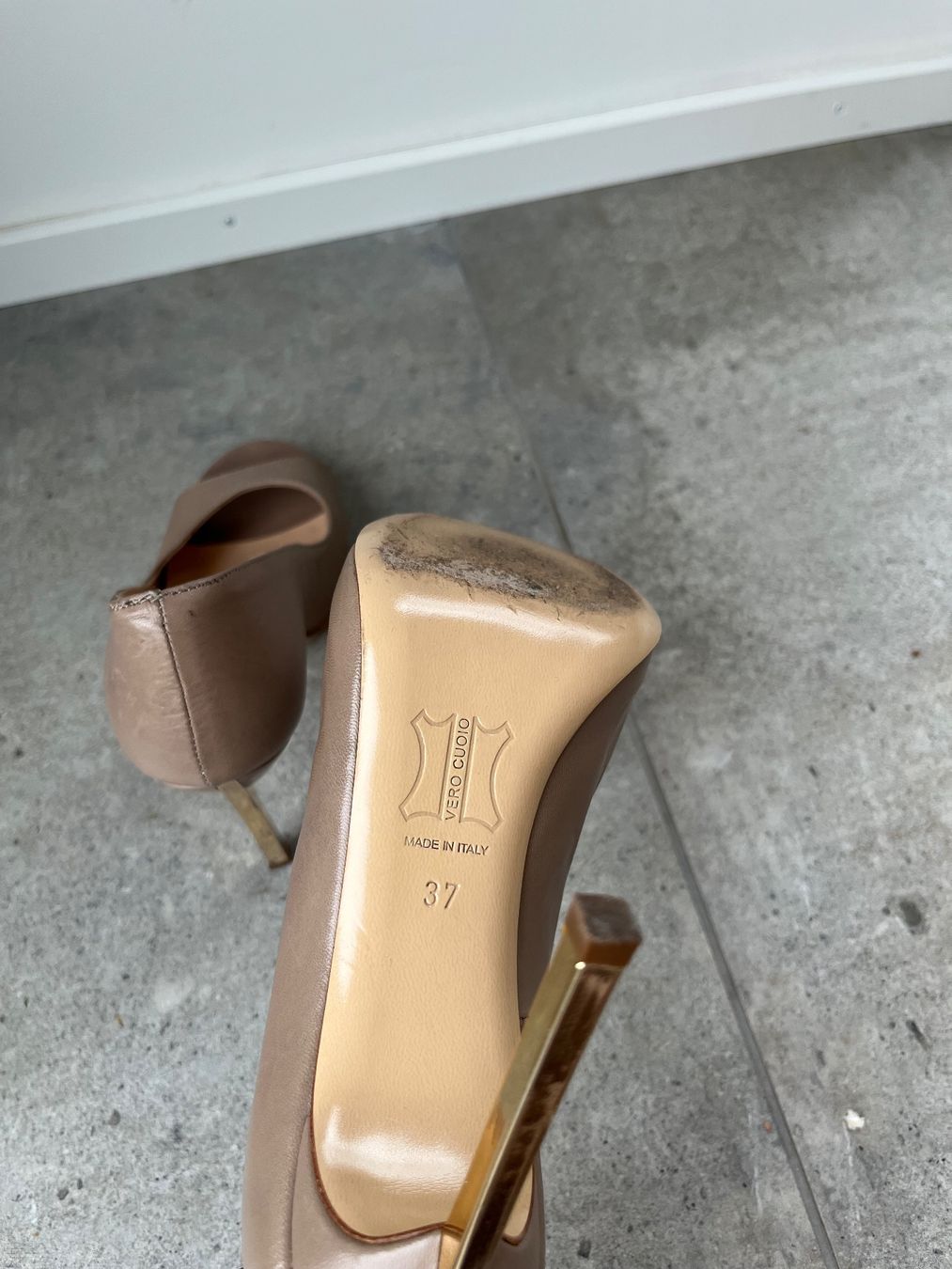 Scarpe da donna: Offene Pumps Leder Gr. 37 – Usato da Ebmatingen venduto da Londoner18 4