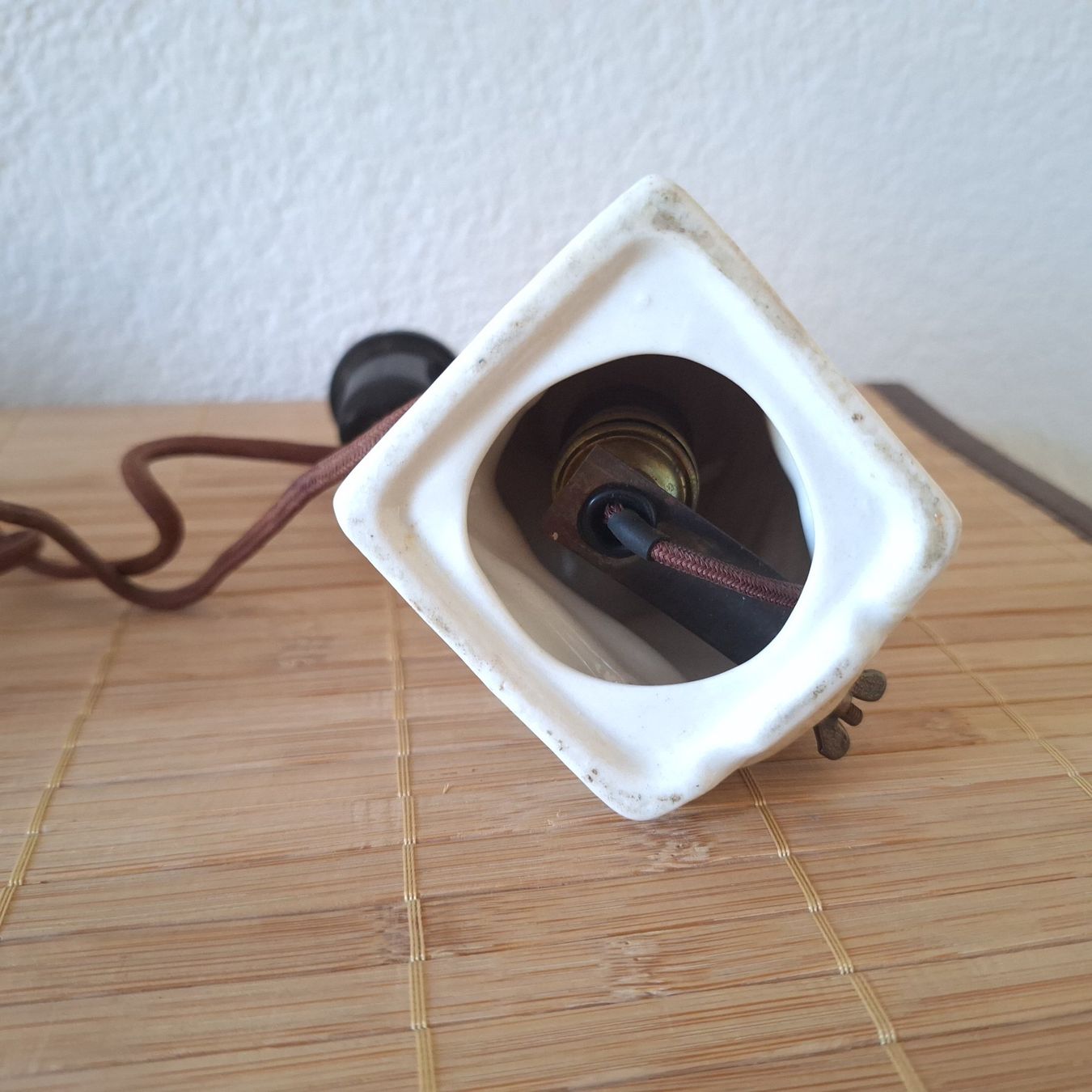 Lampade: Vintage Lampe, Eule, Uhu, Rauchverzehrer – Difettoso da Winterthur venduto da ric_rl7n 8