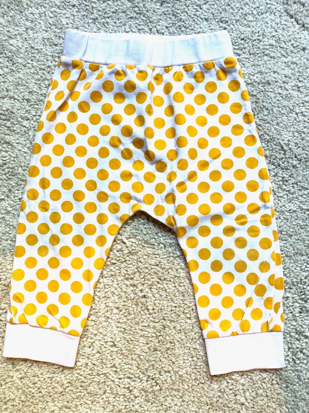 Lotti & Set di vestiti: Mädchen Pumphosen 3 Stk.,  Gr. 56 Gr, - Gr. 80 – Usato da Uster venduto da ros_pym8 7