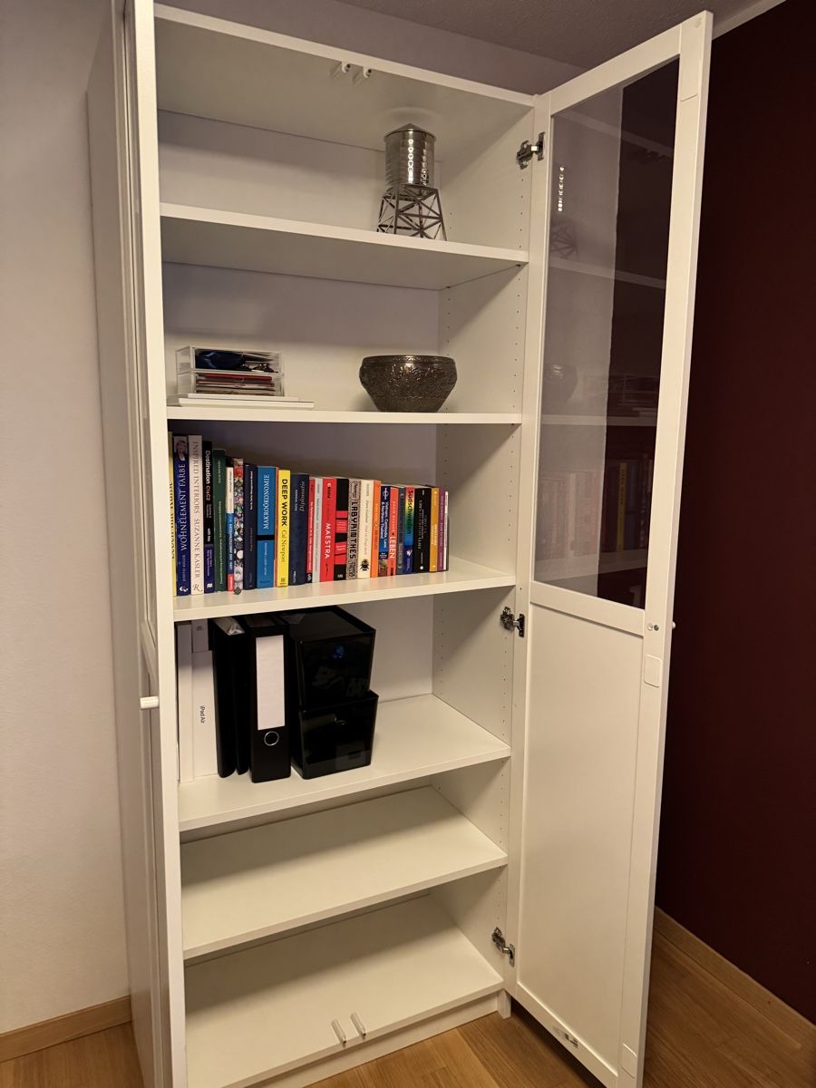 Ikea Regale: Billy Regal mit Oxberg Glastüren – Neu (gemäss Beschreibung) aus Pfyn von  1
