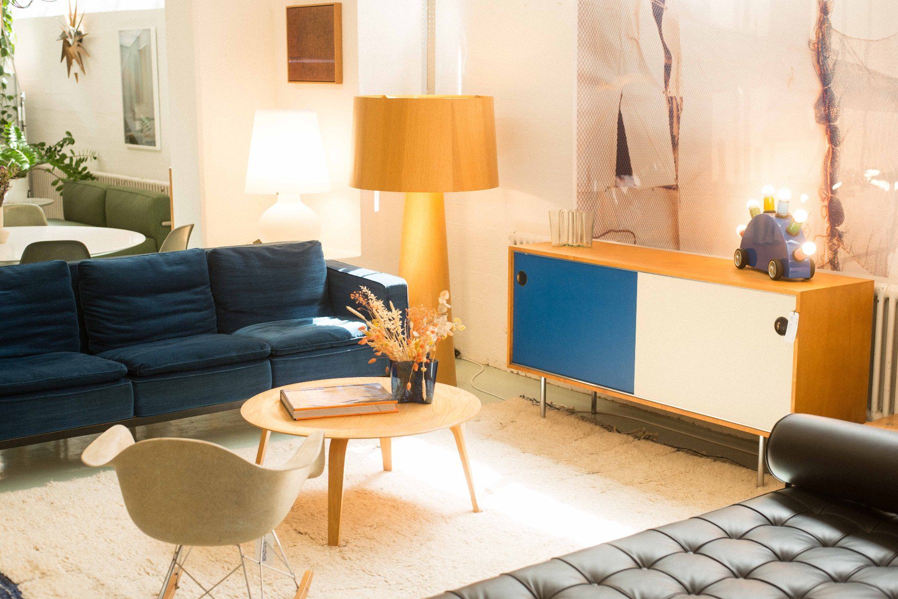Sgabelli: Muebles de Estilo Hocker von Angel Pazmino – Usato da Zürich venduto da STUZH38 8