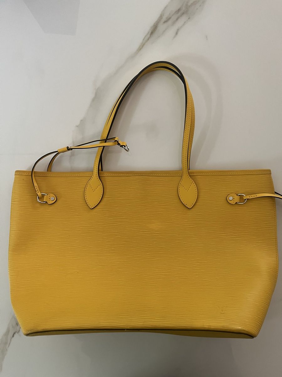 Louis Vuitton Borse da donna: Sac à main LV, cuir épi jaune  – Usato da Bellevue venduto da utilisatratice