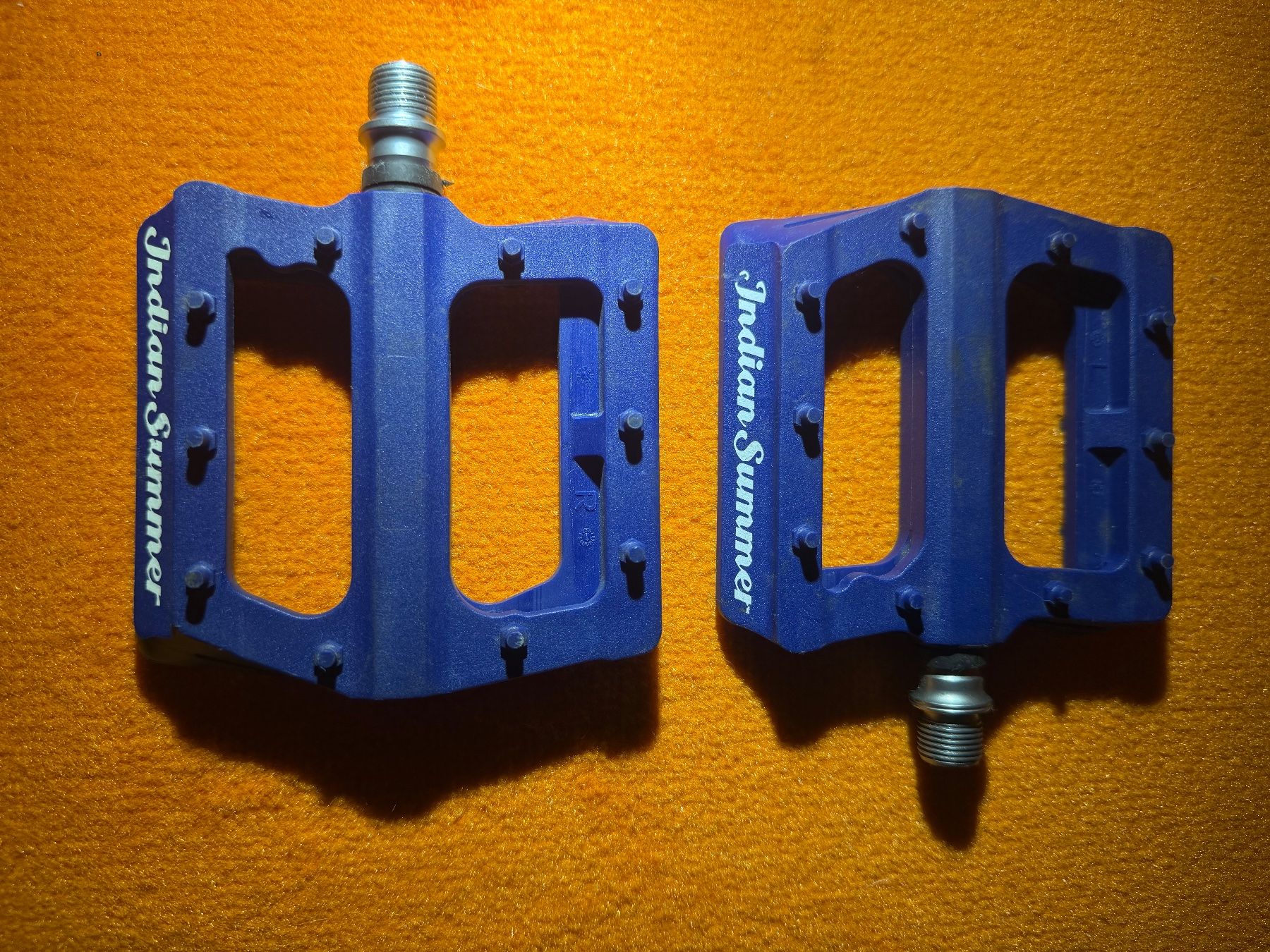 Pezzi di ricambio: INDIAN SUMMER STANDING BEAR PEDAL.MTB FLAT, BLUE – Usato da Obfelden venduto da Freebonsay