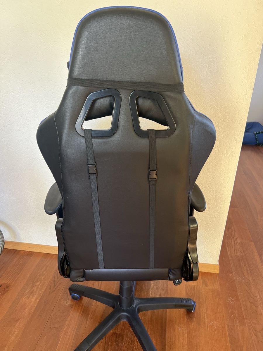 Chaises: Gamestuhl/Bürostuhl – D'occasion à Henau par pacogima 1
