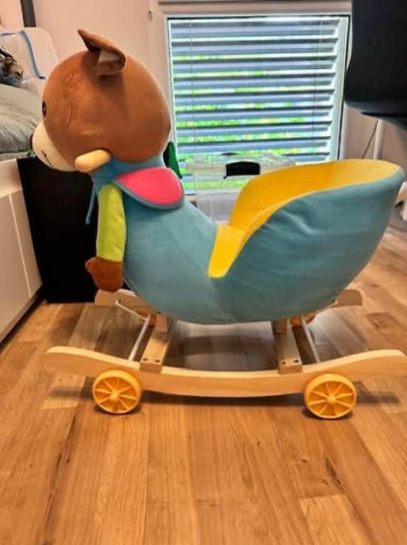 Spielzeuge: Cheval à bascule avec roulettes 2 in 1 – Gebraucht aus Vérossaz von rad_g68s