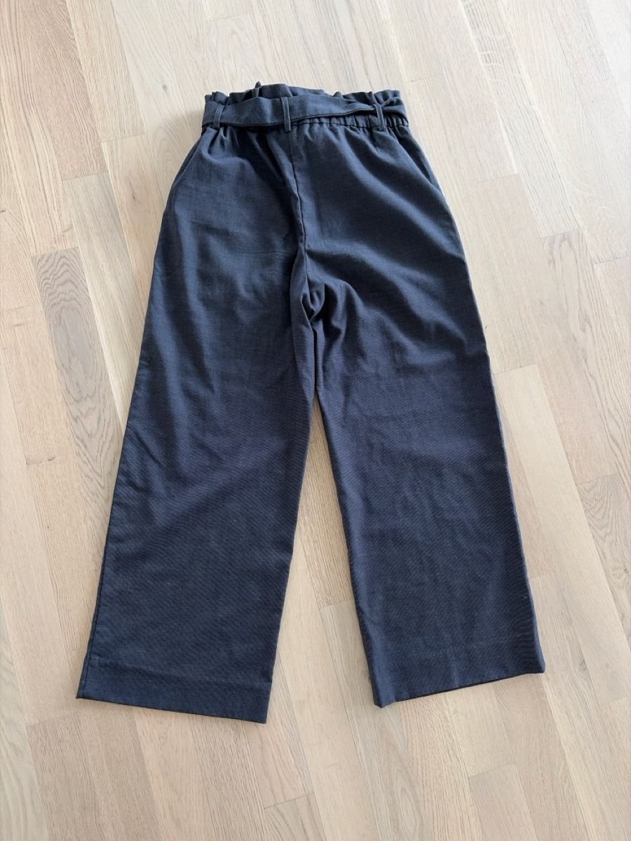 H&M Pantaloni: Culottes Hose mit Gürtel, Gr. 34, H&M – Usato da Au ZH venduto da eac_gm25 4