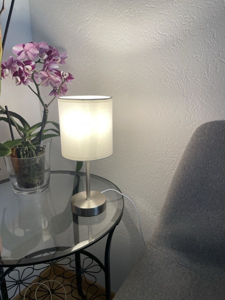 Lampade: Schöne Nachttischlampe, neuwertig – Nuovo (secondo la descrizione) da Rüfenacht BE venduto da Edinas_shop