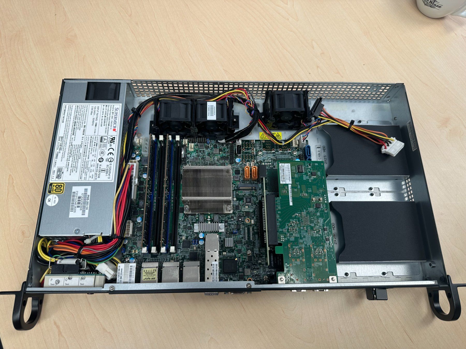 Supermicro Server: Supermicro Server SYS-5018D-FN8T Model: 505-2 – Gebraucht aus Zürich von Secginekmek 5