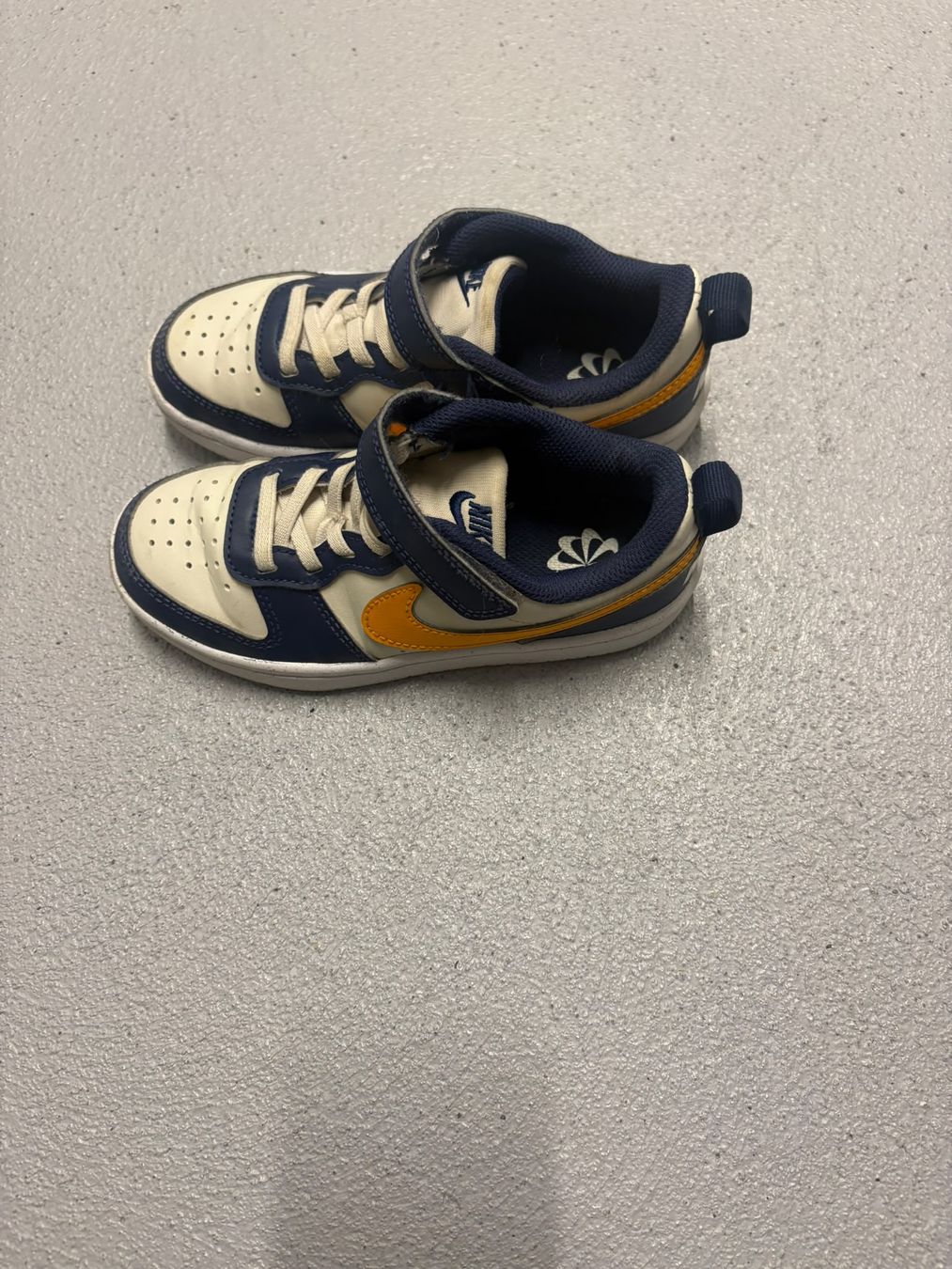 Nike Scarpe per ragazzi: Nike Schuhe – Usato da Stäfa venduto da Armin_Dervic 1