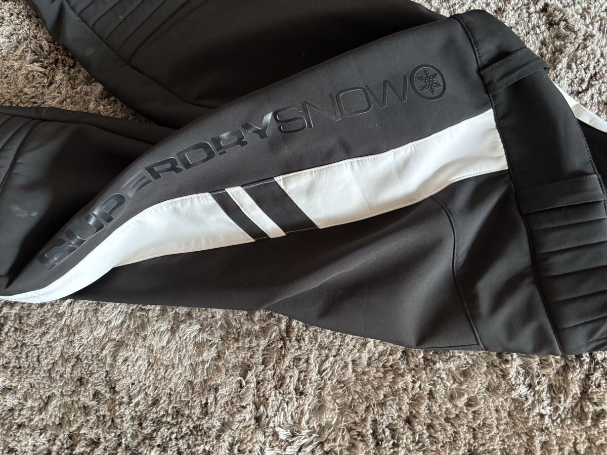 Superdry Pantaloni: Superdry Skihose – Usato da Rafz venduto da mar_j7dl 3