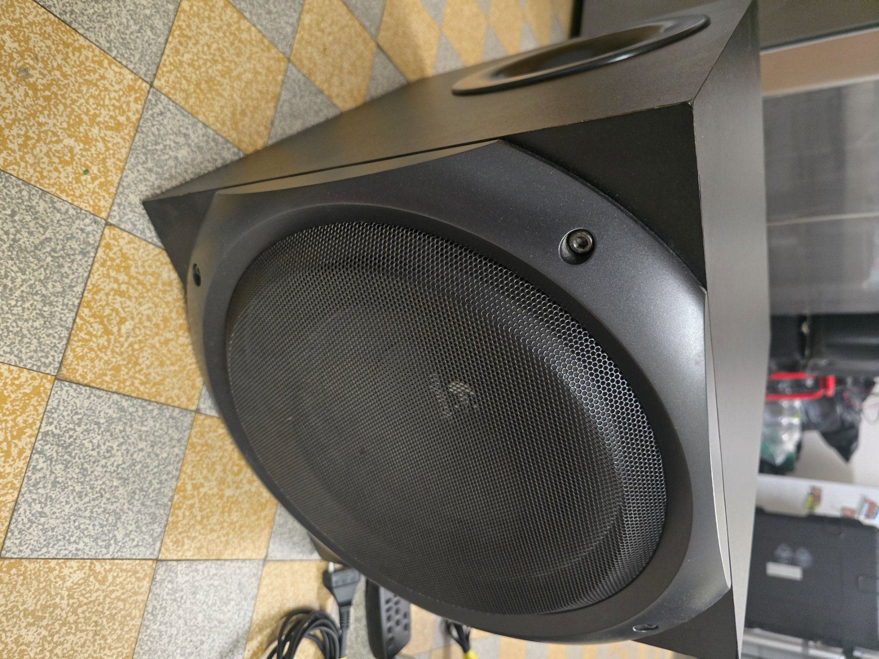 Logitech Haut-parleurs: Logitech Z5500 – D'occasion à Buchs ZH par Peter993 8
