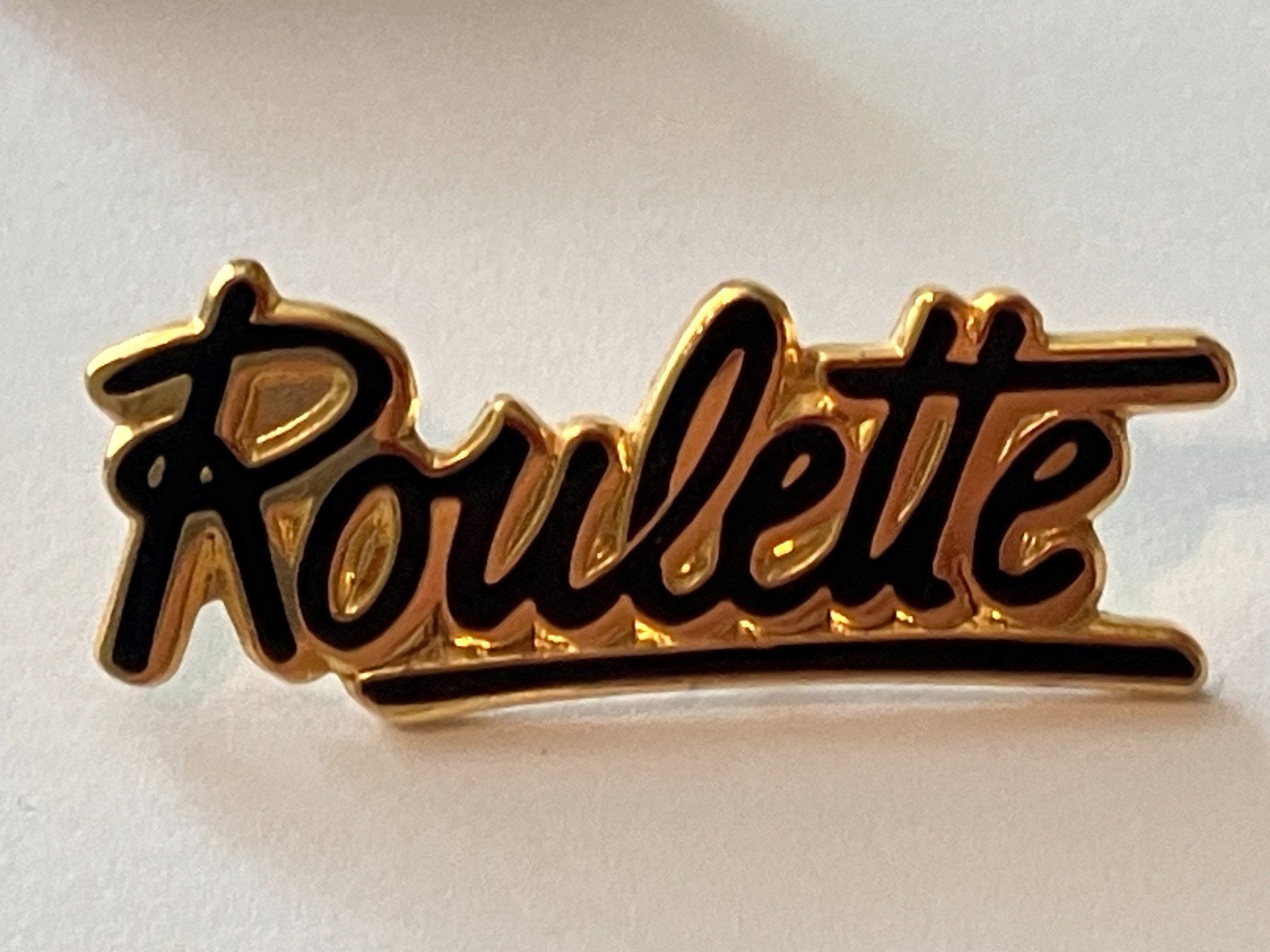 Placchette & Badge: 1 Pin Roulette – Usato da Basel venduto da djwwpp