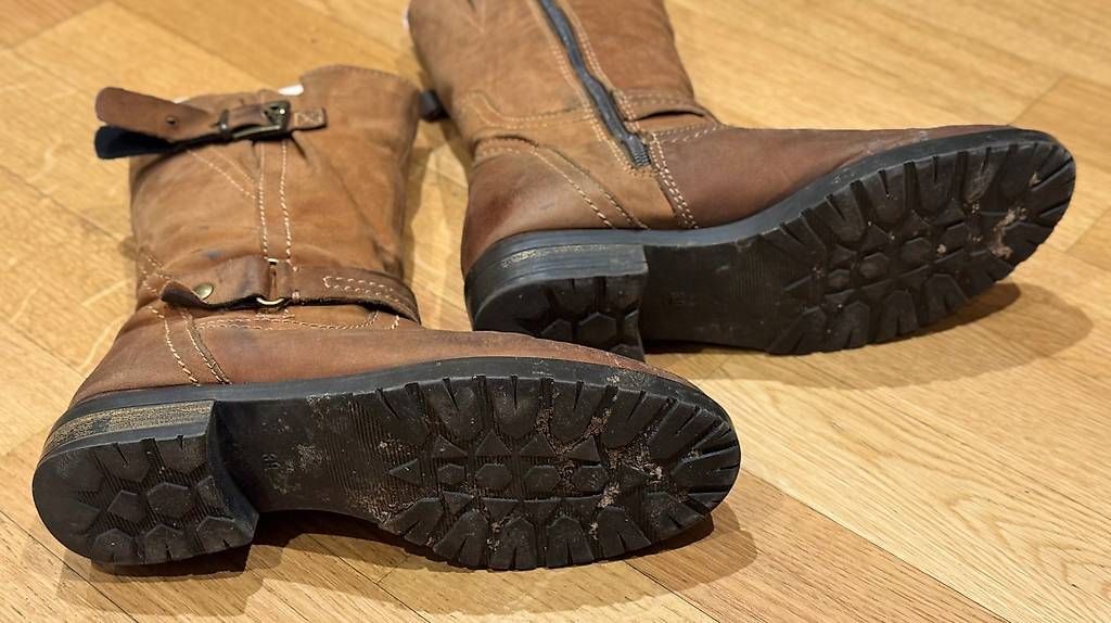 Chaussures femmes: Braune Marco Tozzi Damenstiefel Grösse 39 – D'occasion à Matten b. Interl par atc_p2hb 1