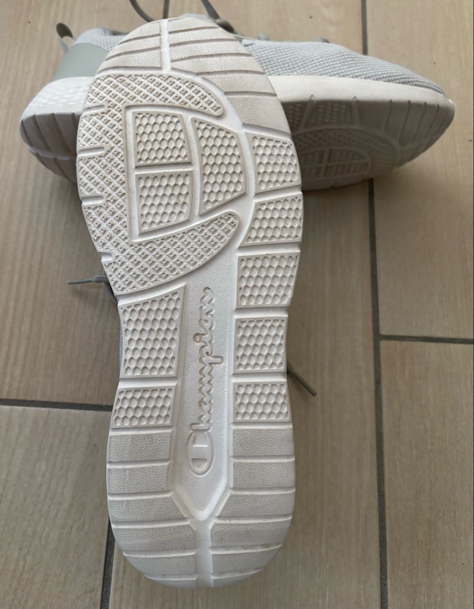 Champion Scarpe da donna: Baskets Champion gris clair,  37 – Usato da Moutier venduto da chicboutique 4