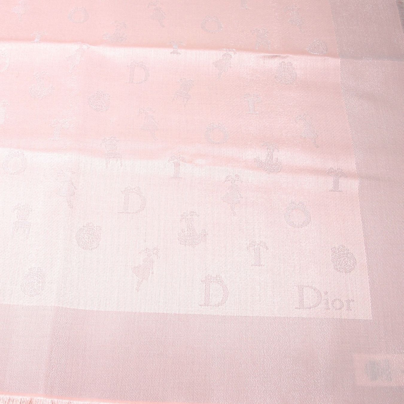 Foulard & Sciarpe: Dior Schal rosa 140 x 140 cm – Usato da Binningen venduto da Designerlabels 5