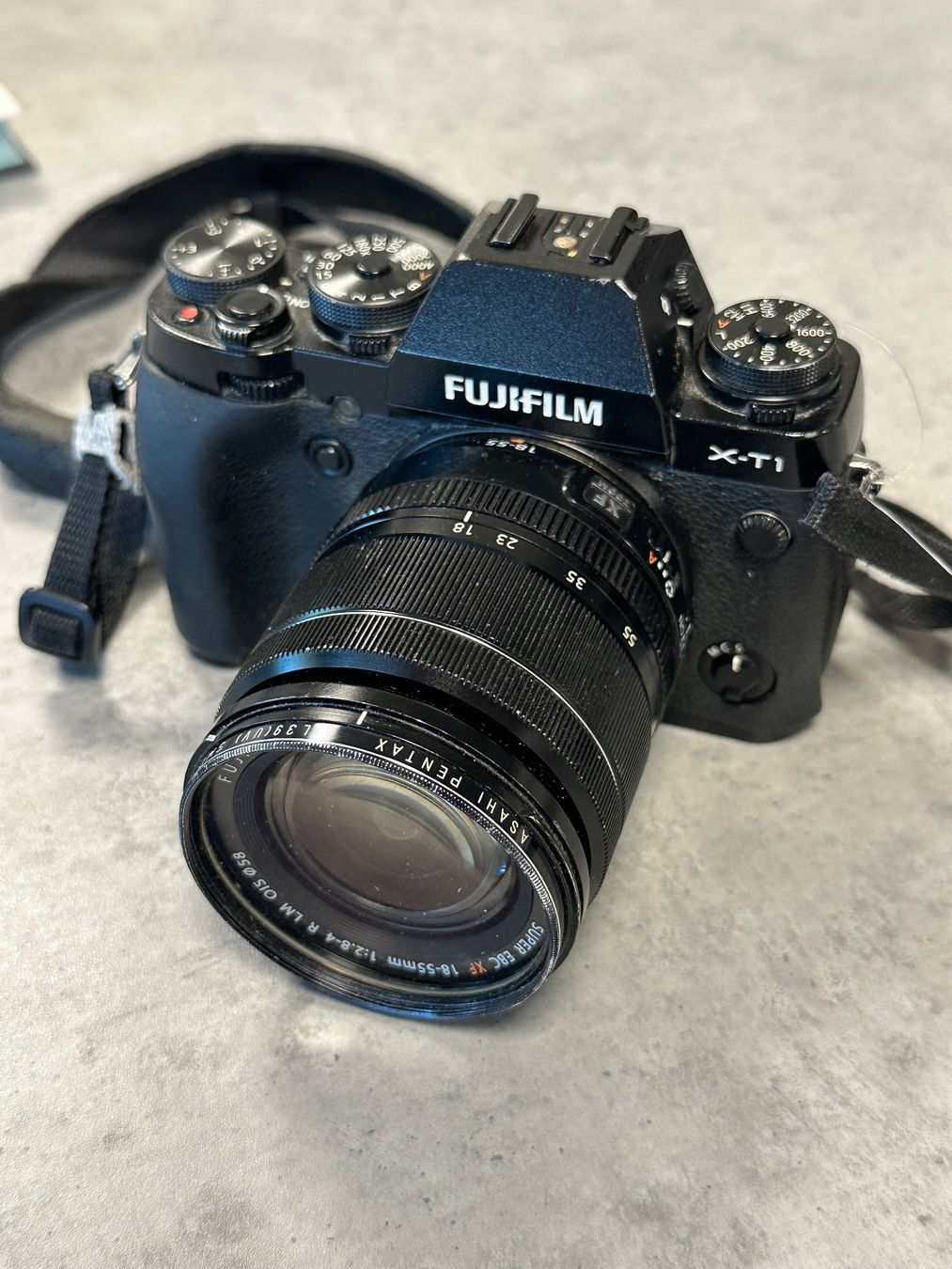 Fuji Kamera: Fuji XT-1 mit 18-55 – Gebraucht aus Wolfhausen von Foto-Brocki