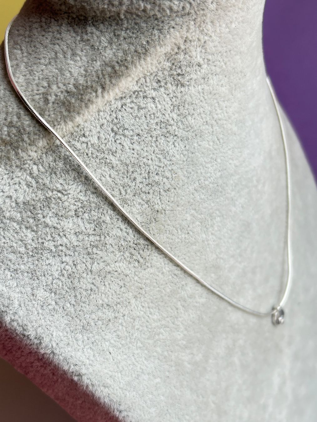 Catenine: Schlangenkette fein 925 mit Anhänger "white stone" – Usato da Laufen venduto da belleskulptur 3