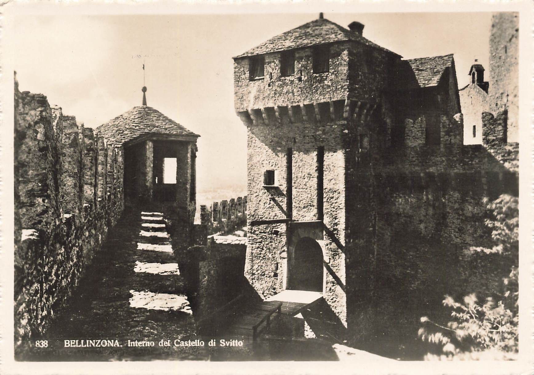 Cartoline postali: Bellinzona castello Schloss – Usato da Biasca venduto da Blenio71