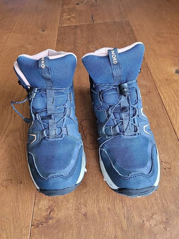 46 Nord Chaussures femmes: Wanderschuhe 46 NORD, Gr 38 – D'occasion à Muhen par Cacao72 1