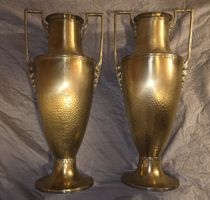 Vase amphore laiton et bronze doré de style néoclassique
