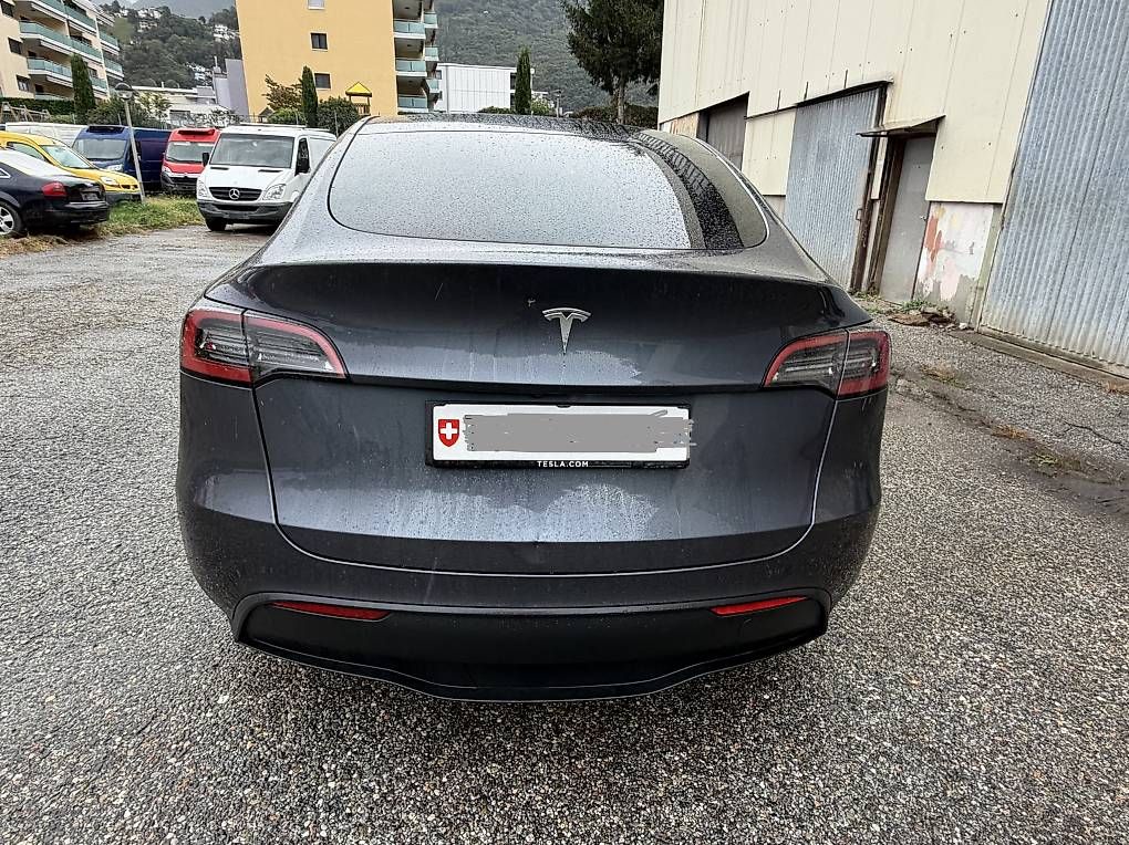 Autos: Tesla Model Y – Gebraucht aus Giubiasco von automobili72 5
