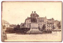 Fotografie Genf, Statue Geneva am Hotel 