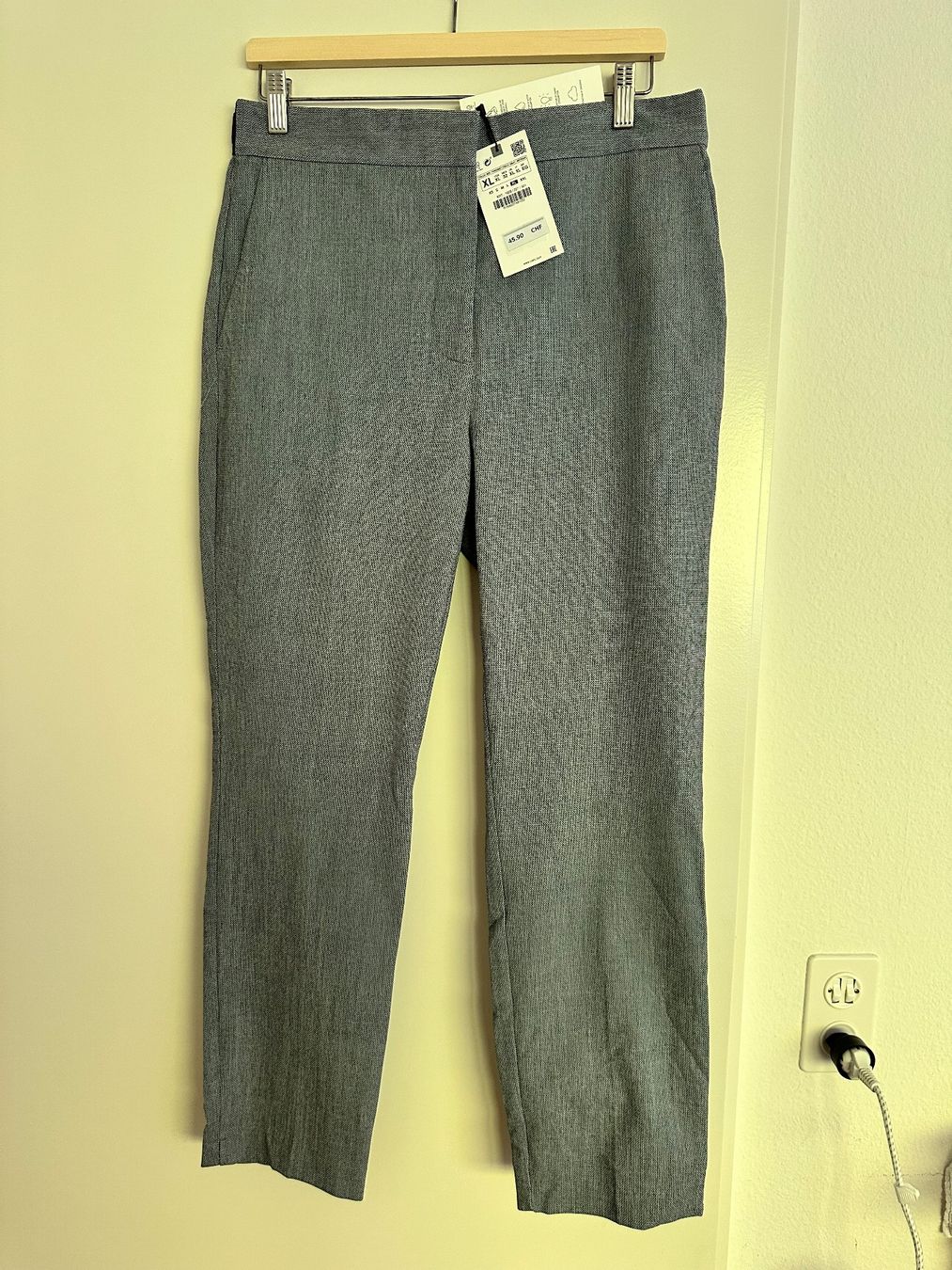 Zara Pantaloni: Zara grau Hose, Gr. XL, Neu – Usato da Adliswil venduto da kik_9xns 2