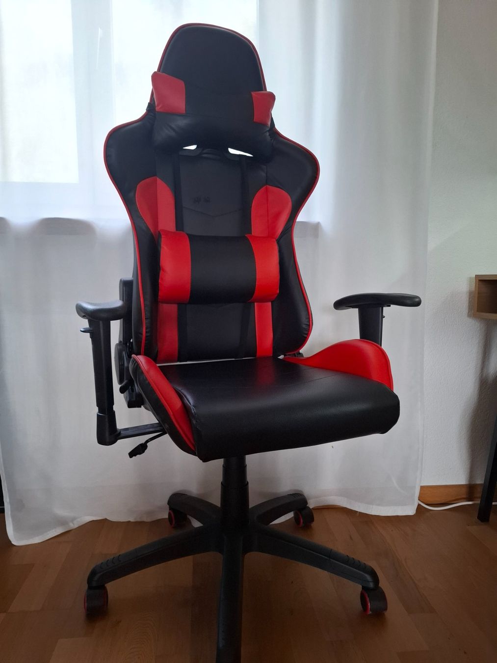 Stühle: Gamingchair Bürostuhl – Gebraucht aus Hombrechtikon von tatjana.kaelin 3