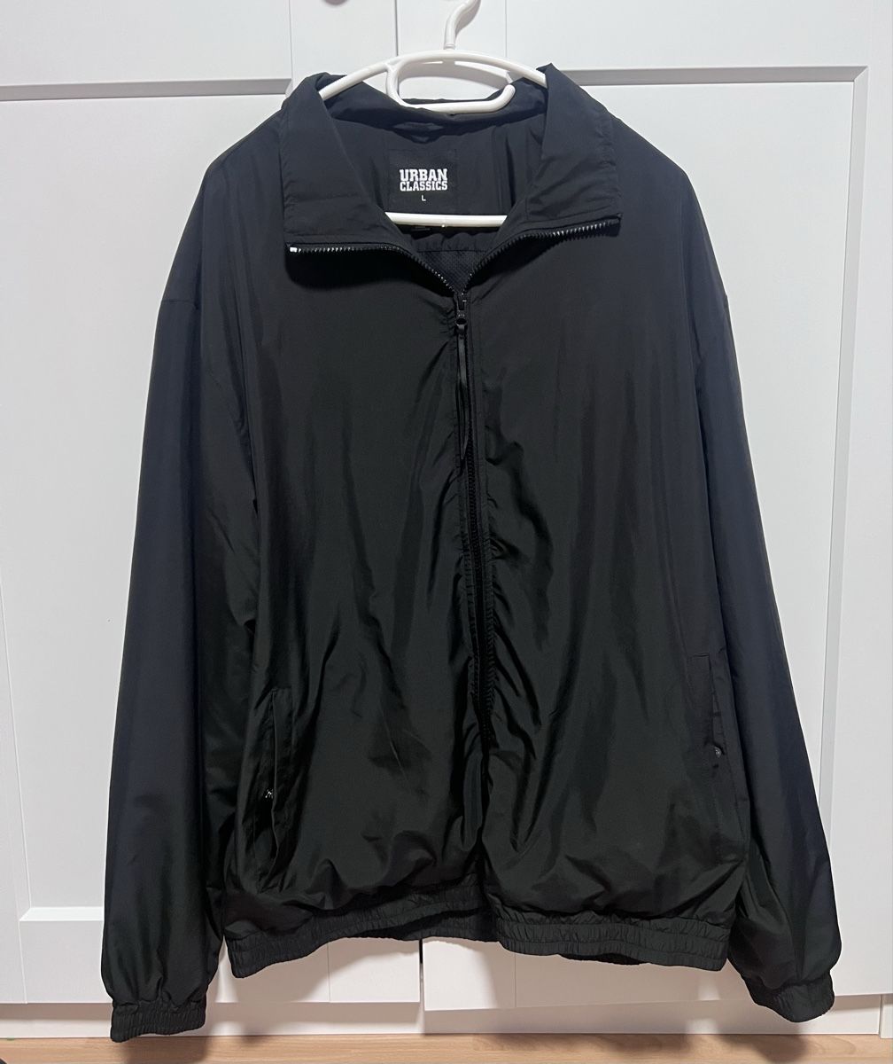 Giacche: Leichte Jacke,  Urban Classics , schwarz Gr. L – Usato da Emmenbrücke venduto da ThomiE01