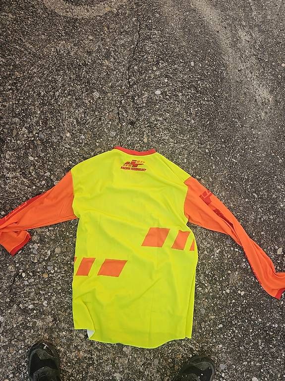 Maillots de corps & Pantalons: Motocross Jersey  – D'occasion à Flühli LU par and_d2wp 2