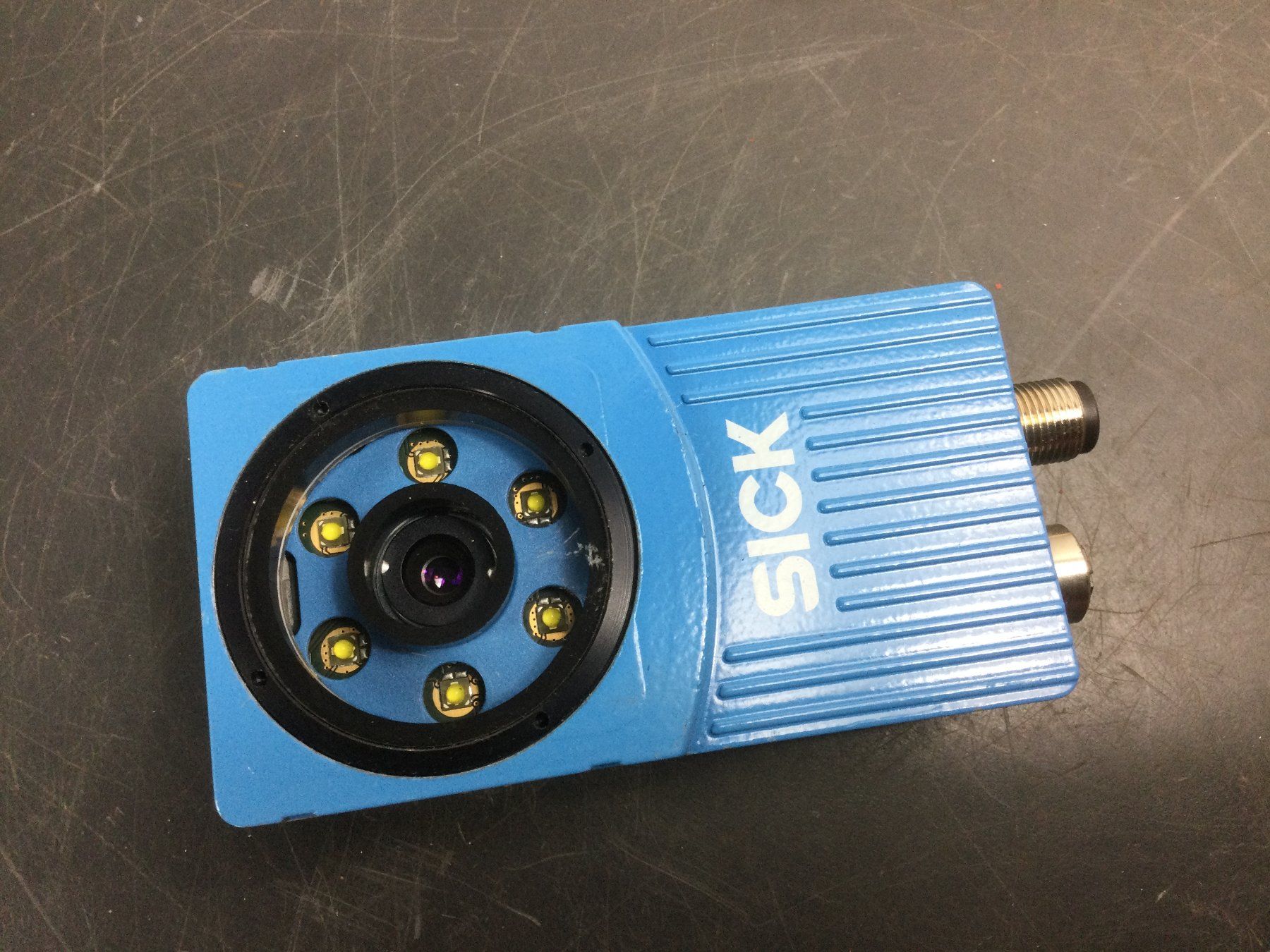 Festo Altro per industria metallurgica: Gebrauchte Sick Inspector Vision Sensor VSPI-4F2111 – Usato da Wangen SZ venduto da kuriosum12 1