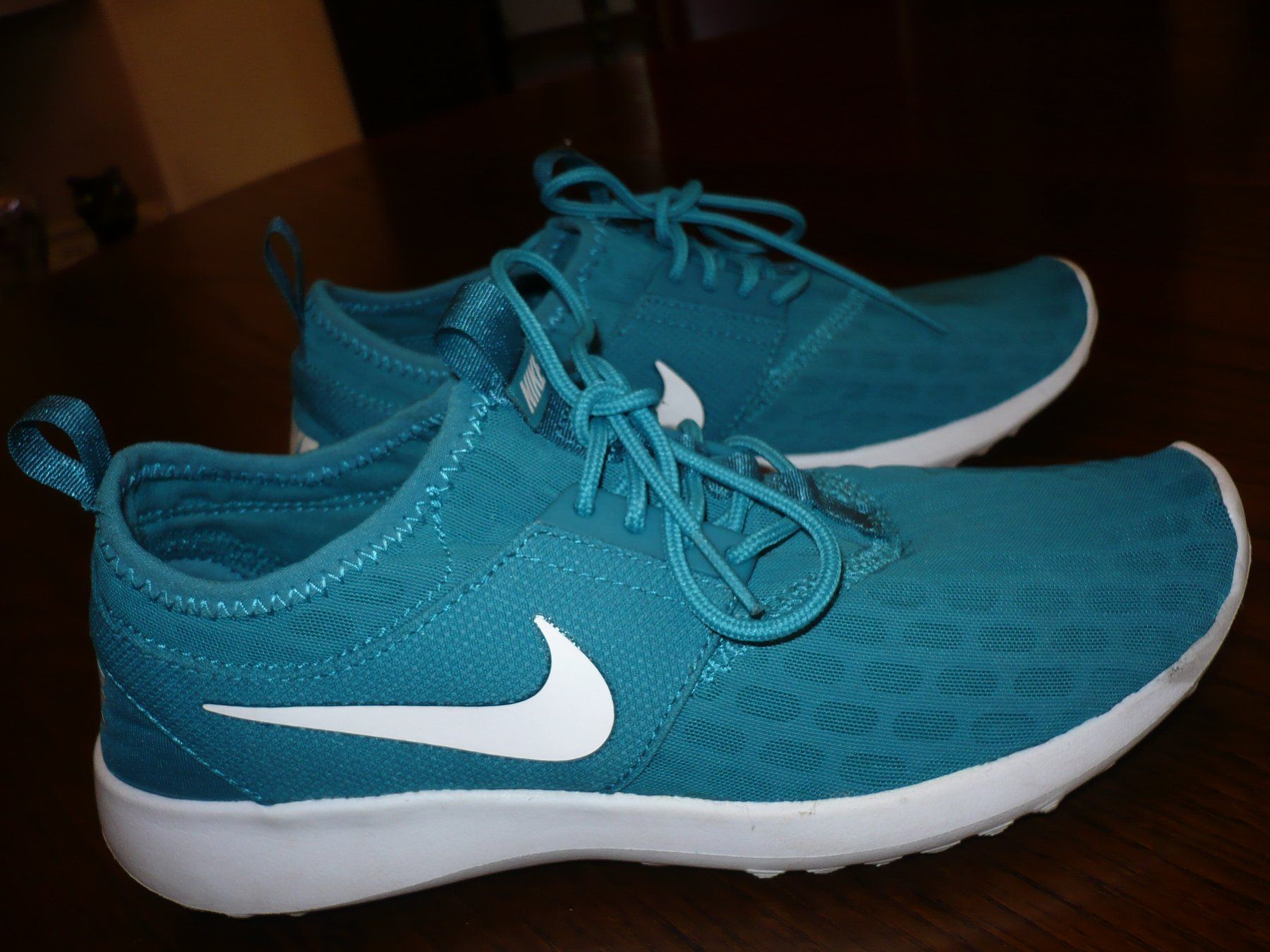 Nike Scarpe da donna: NIKE ROSHE ONE Grösse 38,5 – Nuovo (secondo la descrizione) da Merzligen venduto da Marthe22 1