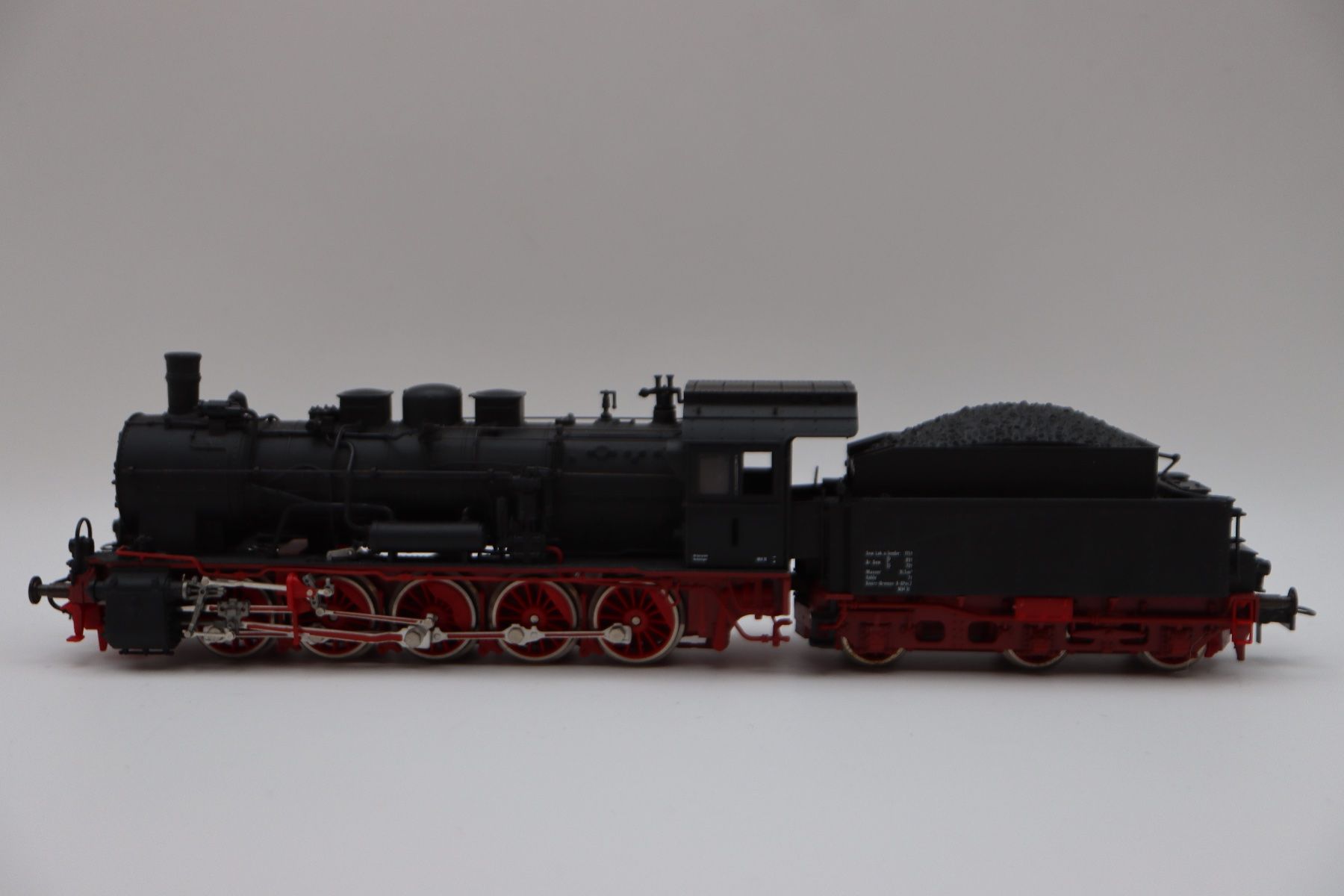 Roco Modellini di ferrovie: Roco H0 Dampflok Tenderlok Schwarz Rot – Usato da Zürich venduto da KE-Sales 1