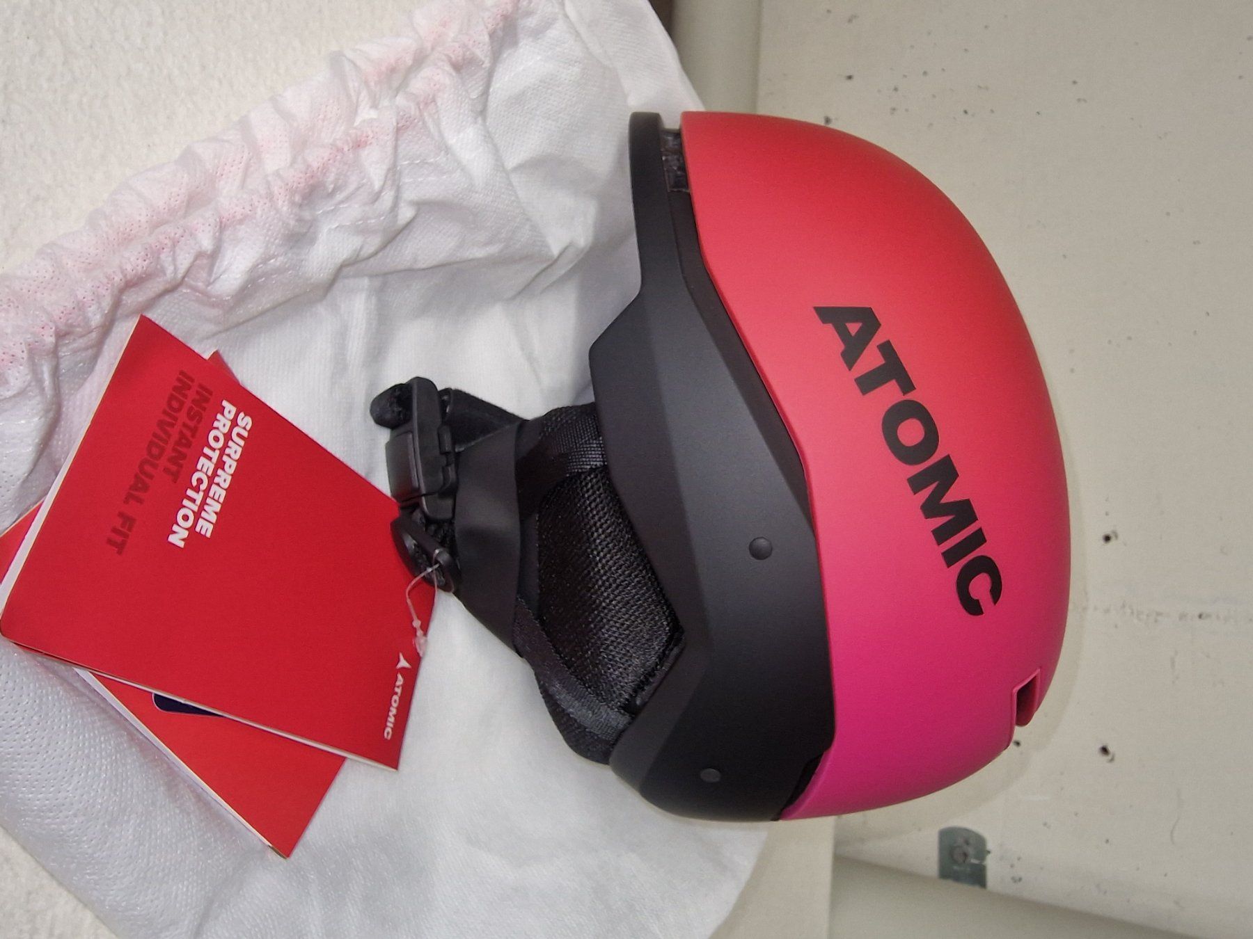 Atomic Casques: Atomic Skihelm Redster SL – Neuf avec emballage d'origine à Gams par Lorize