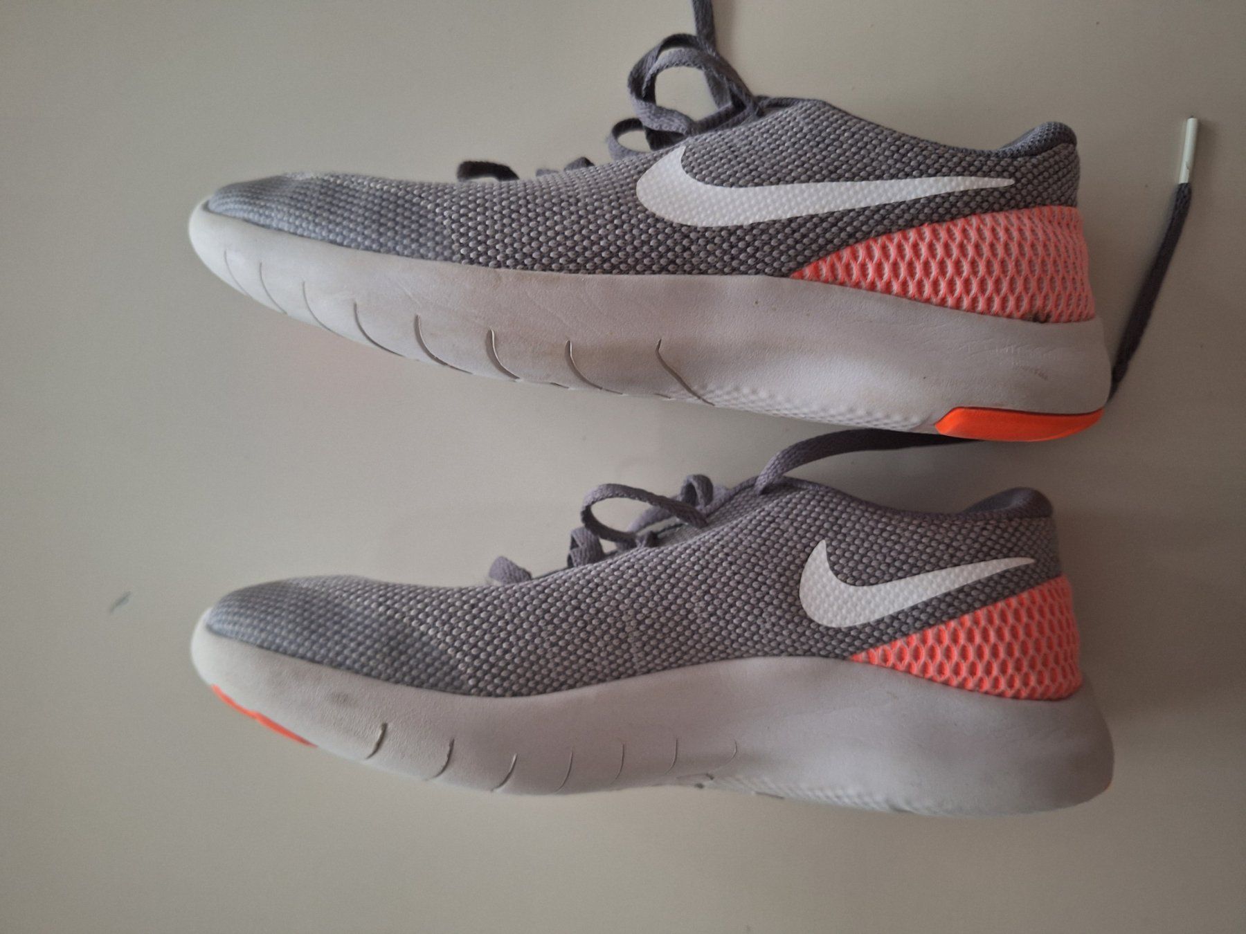 Nike Scarpe da uomo: Nike Turnschuhe Gr. 37.5 – Usato da Burgdorf venduto da W31S 2