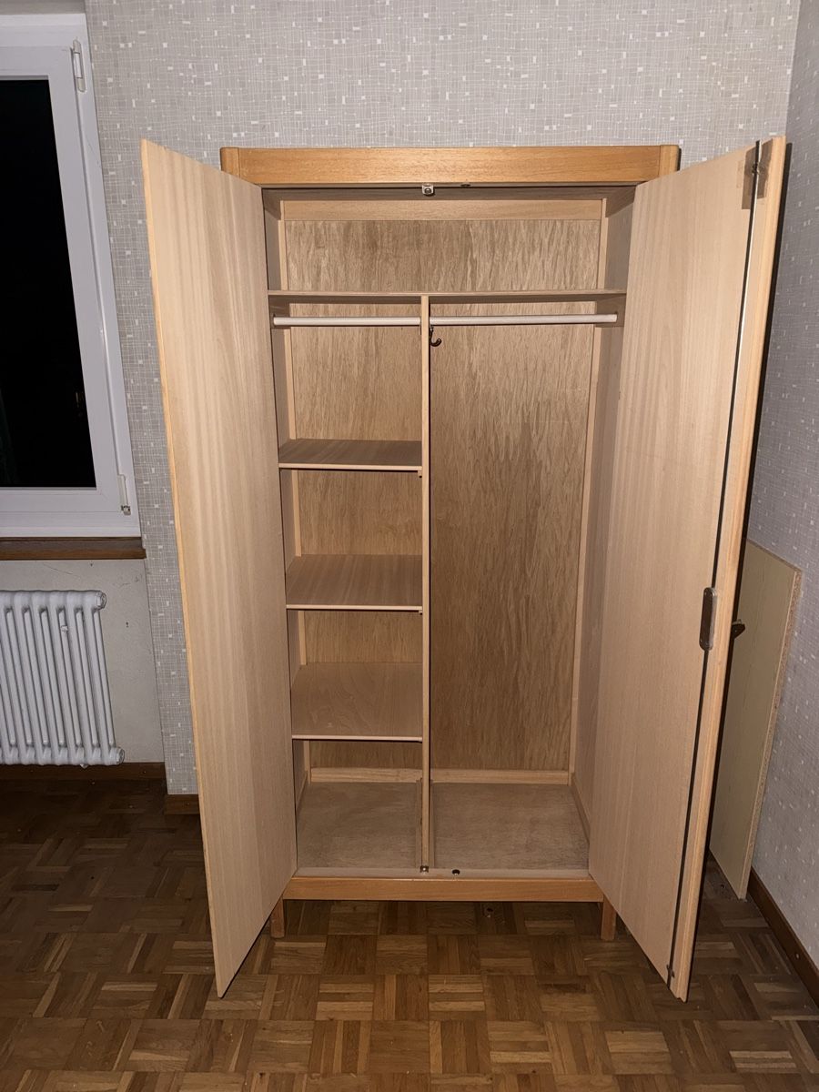 Armadi: Kleiderschrank Holz – Usato da Thayngen venduto da laylay_xD 1