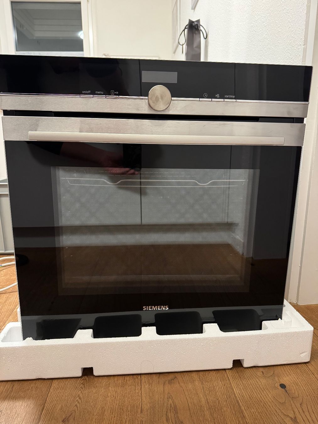 Siemens Forni: Backofen - Siemens CM656GBS1 – Nuovo (secondo la descrizione) da Lachen SZ venduto da Devex10