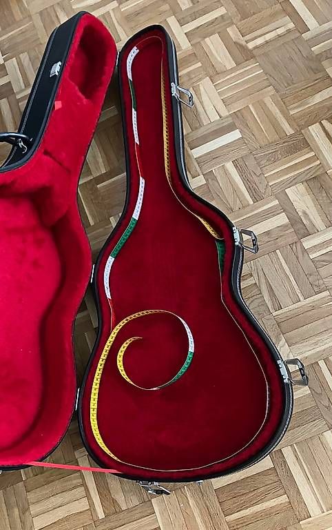 Strumenti musicali: Gitarrenkoffer – Usato da Wettingen venduto da Ricolino2025 4