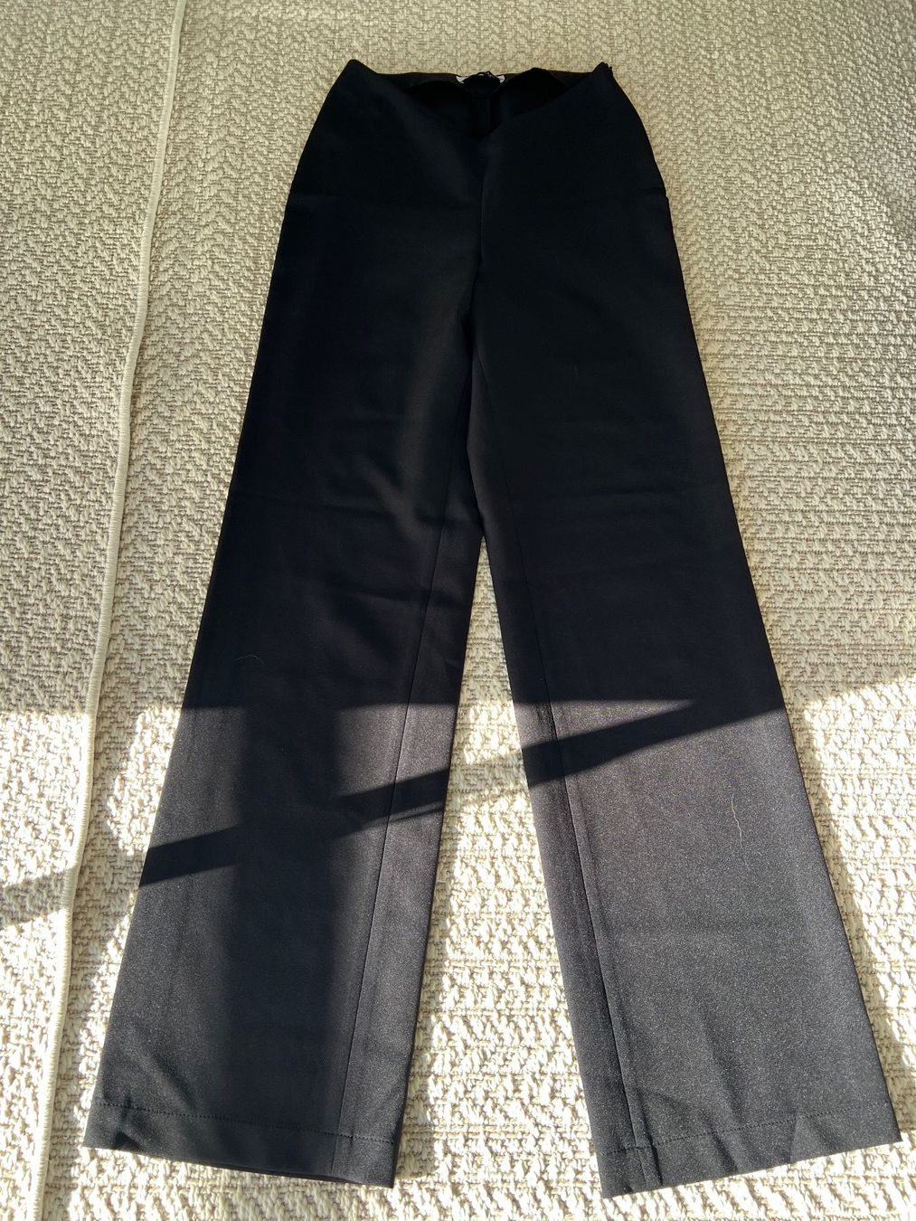 Pantaloni: Schwarze Hose Small Sovaye 36 – Nuovo (secondo la descrizione) da Ebmatingen venduto da Charliz 5