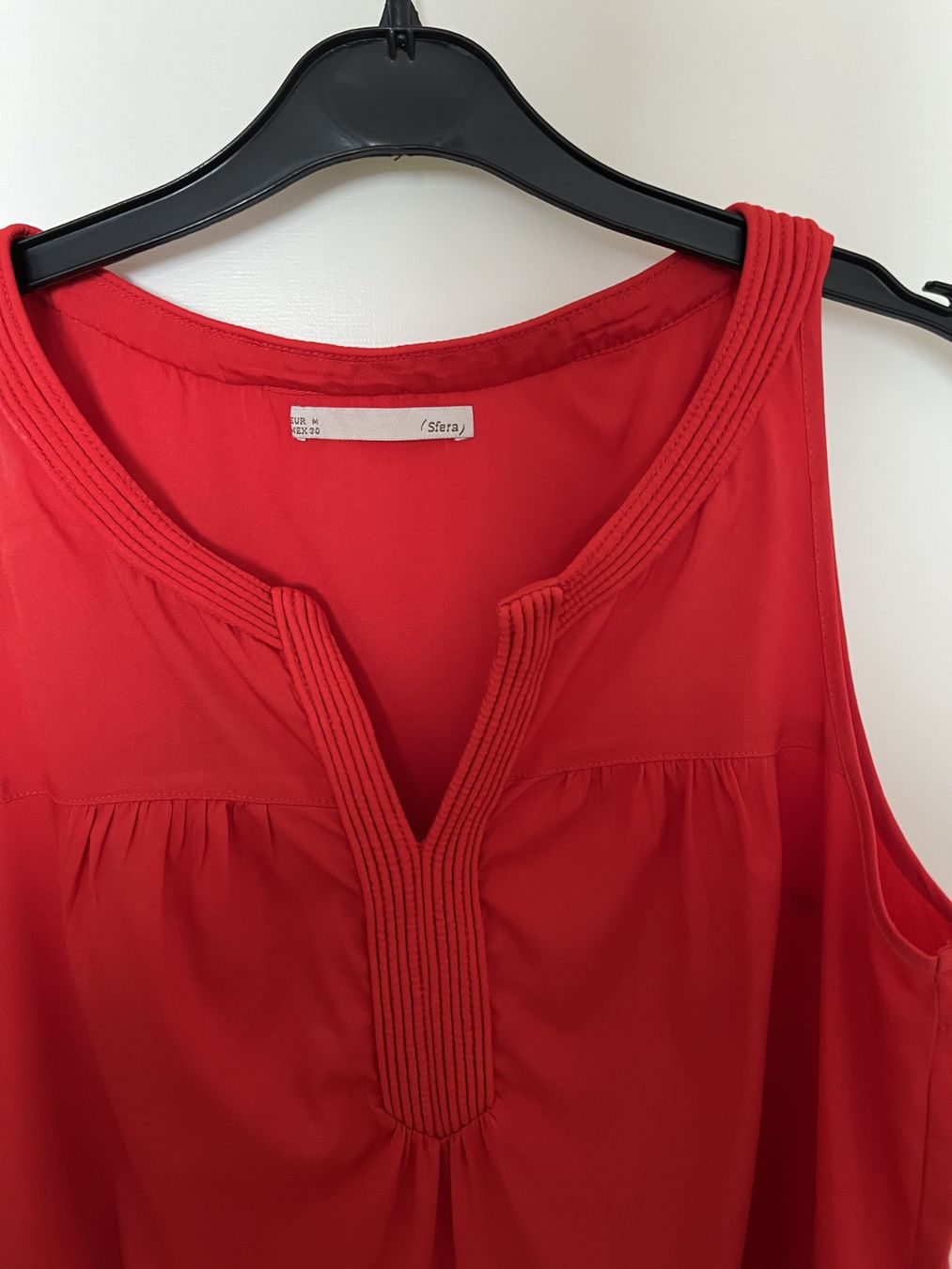 Top: SFERA Red Top EUR M – Usato da Horgen venduto da linuxrp 1