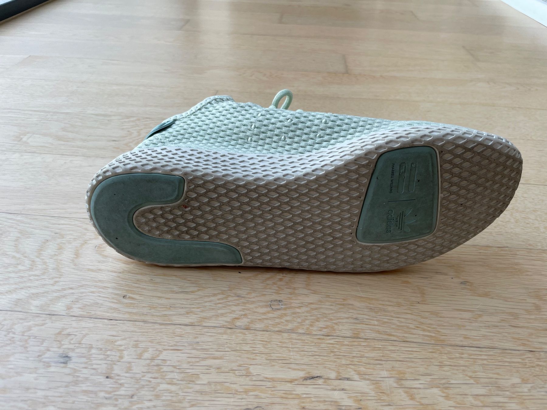 Adidas Damenschuhe: Adidas Pharrell Williams Sneakers Mint Grösse 39 1/3 – Gebraucht aus Corcelles NE von gingerbrain 5