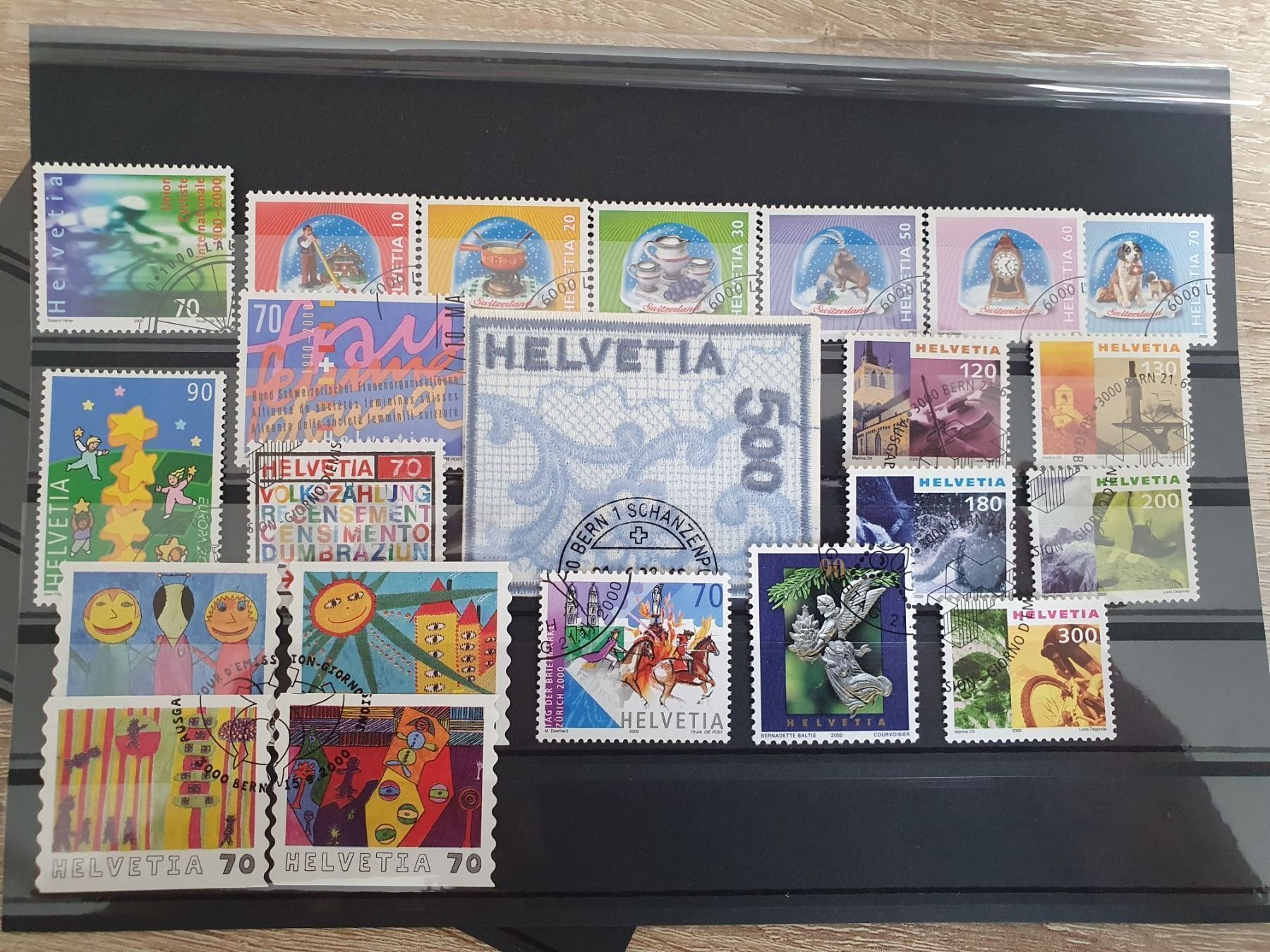 Tutti i francobolli: 2000 Jh. Bis auf 1010-1012 olympiade komplett – Usato da Balgach venduto da SIMEON27