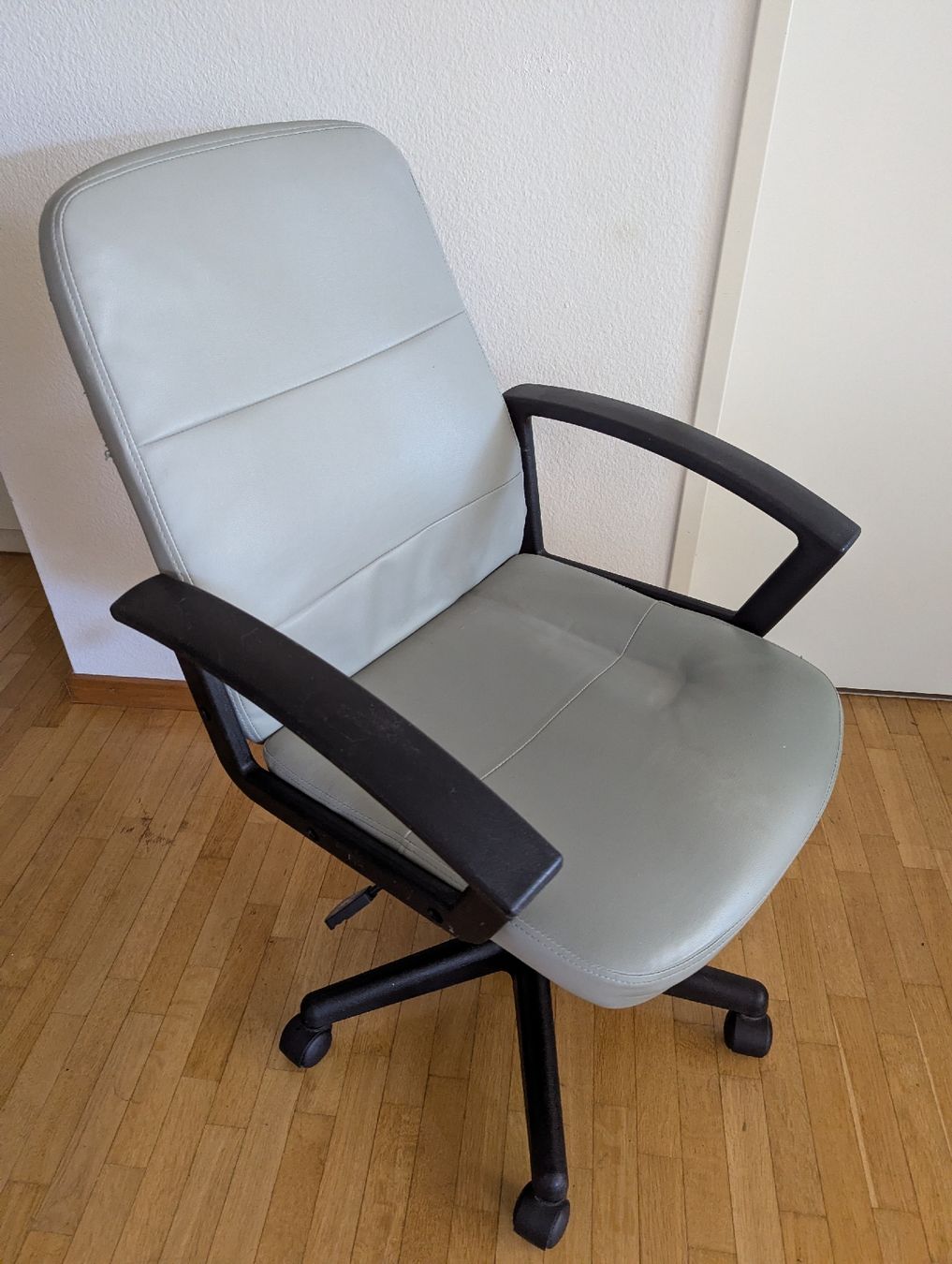 Sedie: Office Chair / Bürostuhl – Usato da Dübendorf venduto da emm_zh7y 4