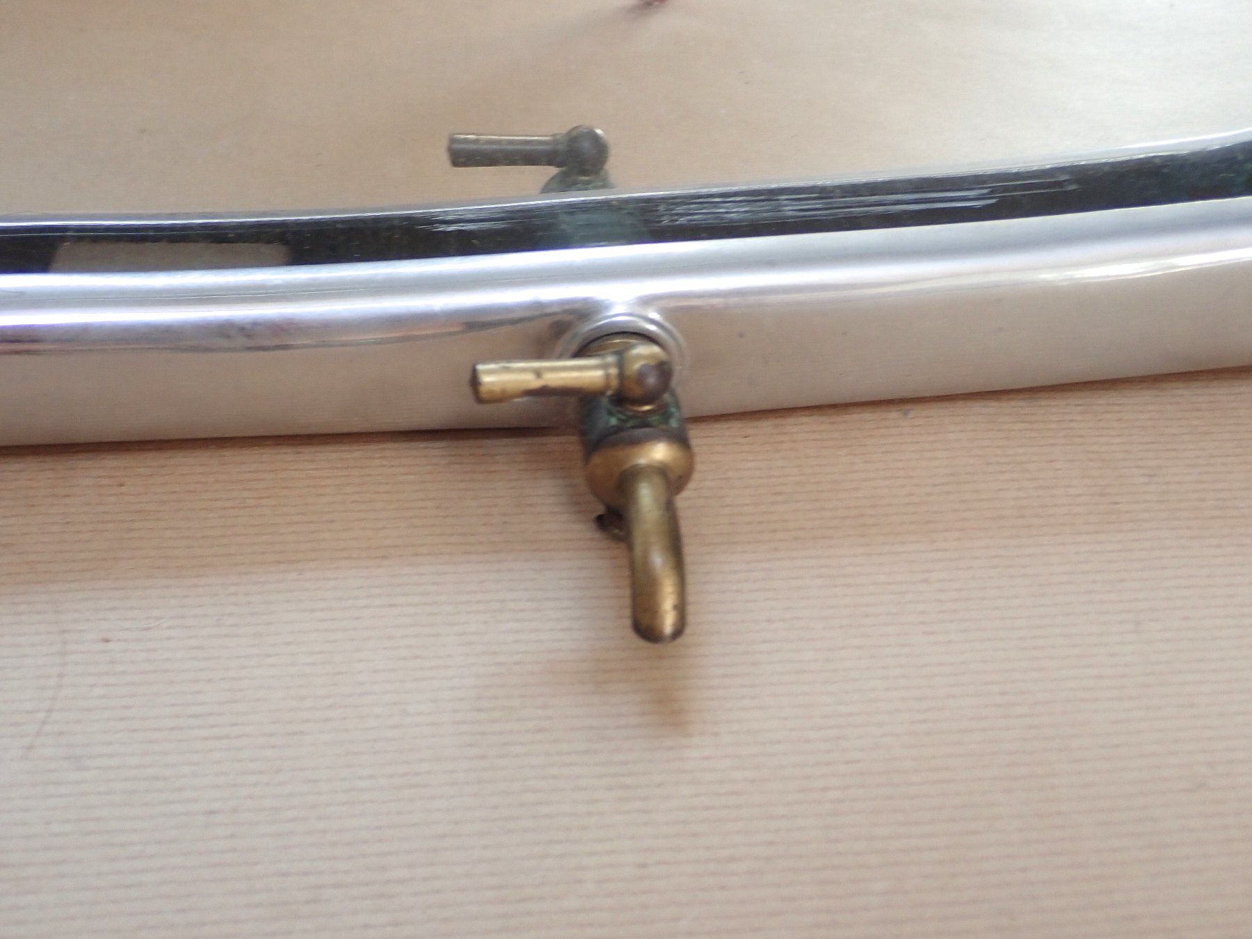 Specchi: Spiegel in Kühlergrill von Oldtimer Citroen C6 – Usato da Winterthur venduto da 602ccm 2