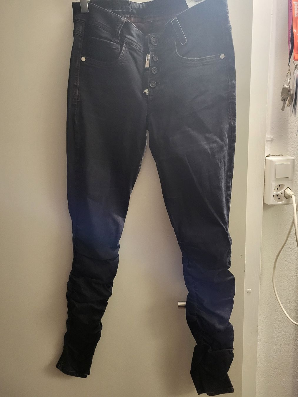 Jeans: High Use Hose, Gr. 36 – Usato da Niedergösgen venduto da Lipa1 6