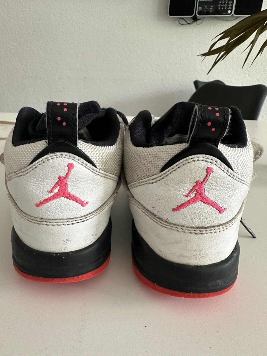 Jordan Scarpe per ragazzi: Jordan Turnschuhe Grösse 32 – Usato da Busswil venduto da billib 1