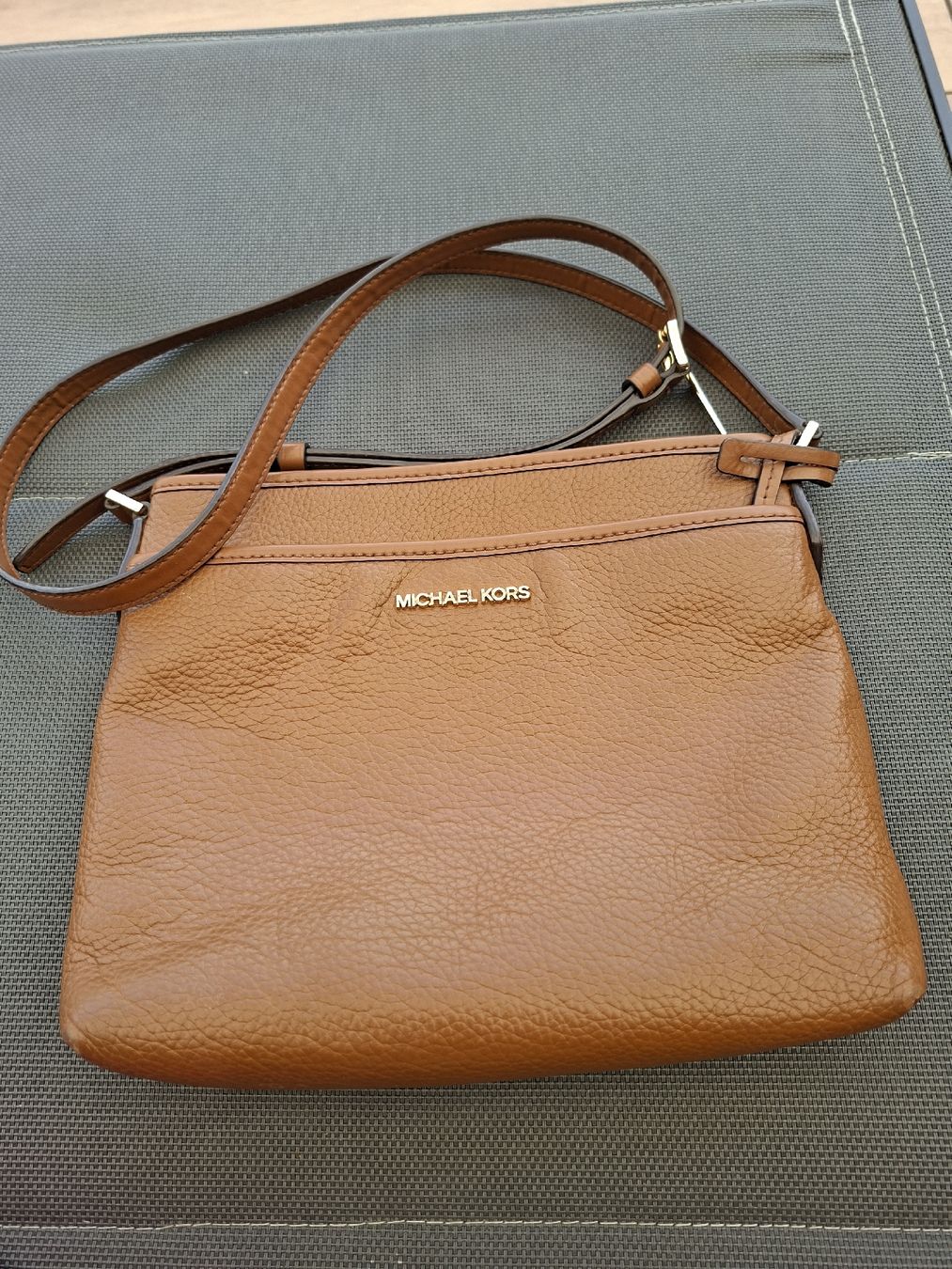 Michael Kors Taschen für Damen: Michael Kors Tasche,  feinstes Leder,  braun, – Gebraucht aus Kriens von Ricobaby