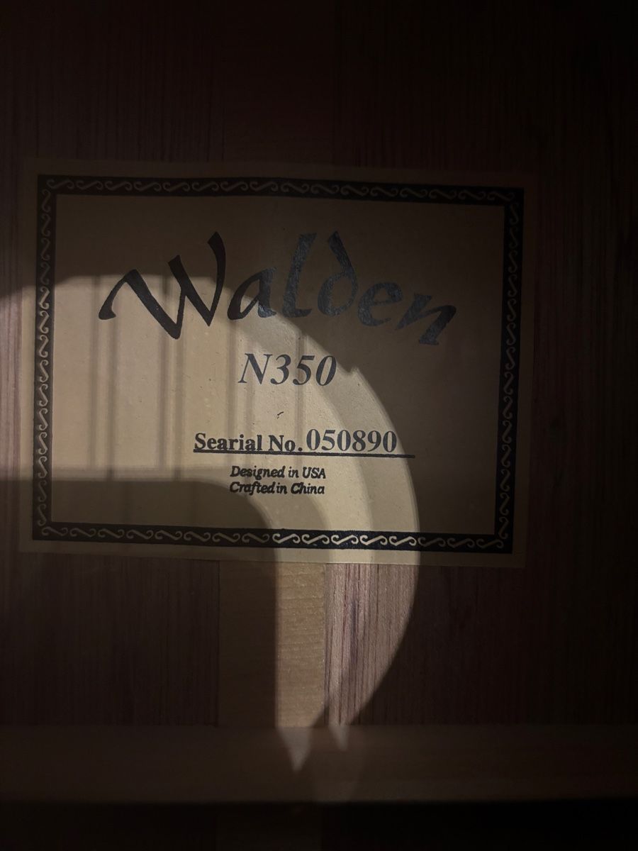 Strumenti musicali: Gitarre – Usato da Zürich venduto da Naniiin 1