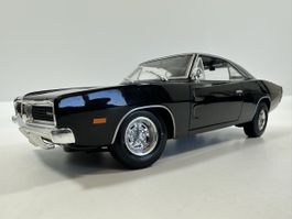 1969 Dodge Charger R/T 1:18, schwarz, MAISTO